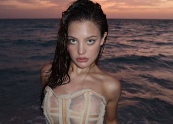 Слив Дилары Зинатуллиной — горячие фото груди Influesii