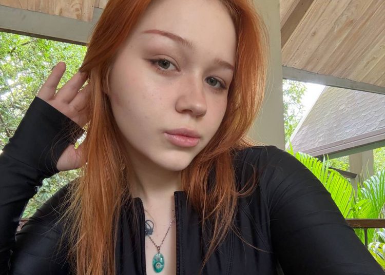 Стримерша Лера Морфи — слив фото и видео голой груди 18+